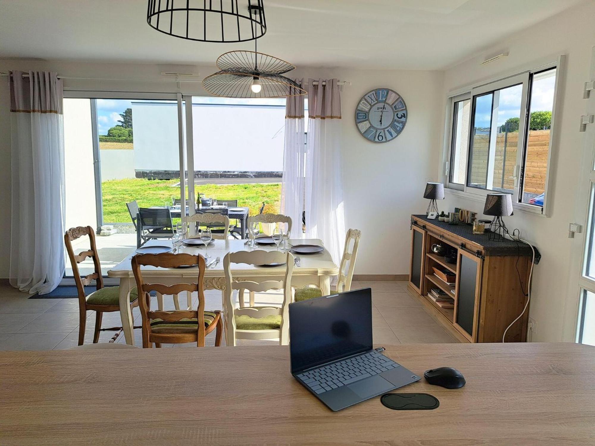 Single Storey Holiday Home In Cléder 外观 照片